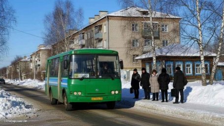 Горожане в Березовском возмущены отсутствием транспорта и молчанием местной администрации Горожане в Березовском возмущены отсутствием транспорта и молчанием местной администрации